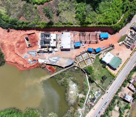TRAVAUX DE CONSTRUCTION D'UNITES COMPACTES DE TRAITEMENT D'EAU A MANDROSEZA ET PERIPHERIE