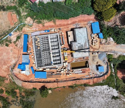 TRAVAUX DE CONSTRUCTION D'UNITES COMPACTES DE TRAITEMENT D'EAU A MANDROSEZA ET PERIPHERIE
